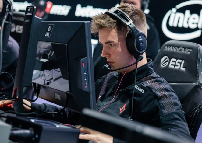 疑在足球界 疑在足球界