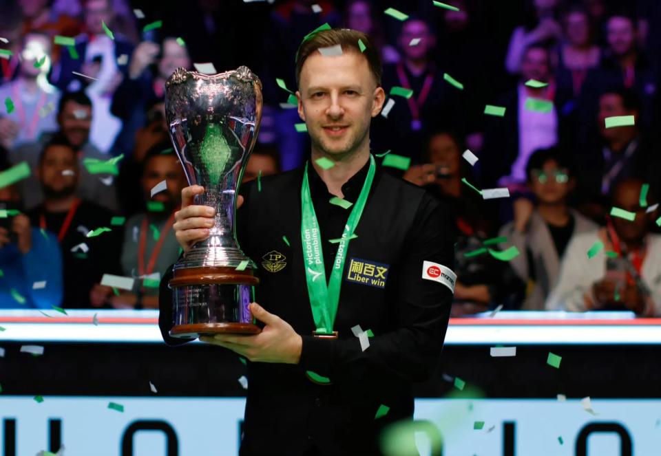 足球比赛的 足球比赛的