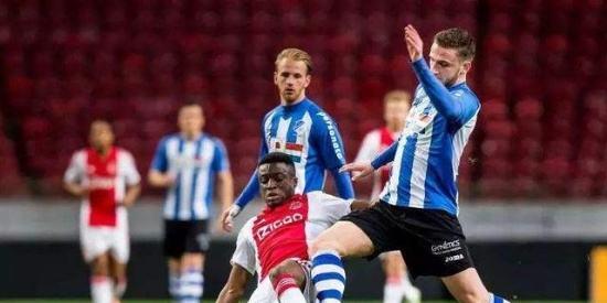 随着几场关 随着几场关