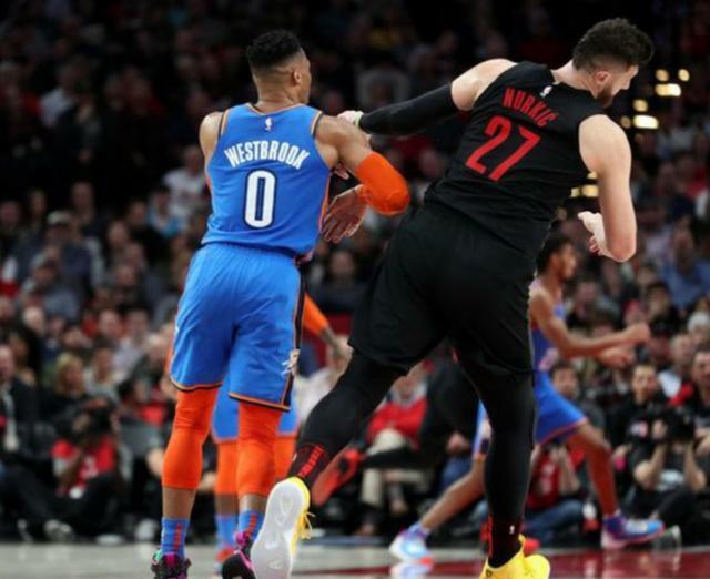 随着赛季的 随着赛季的