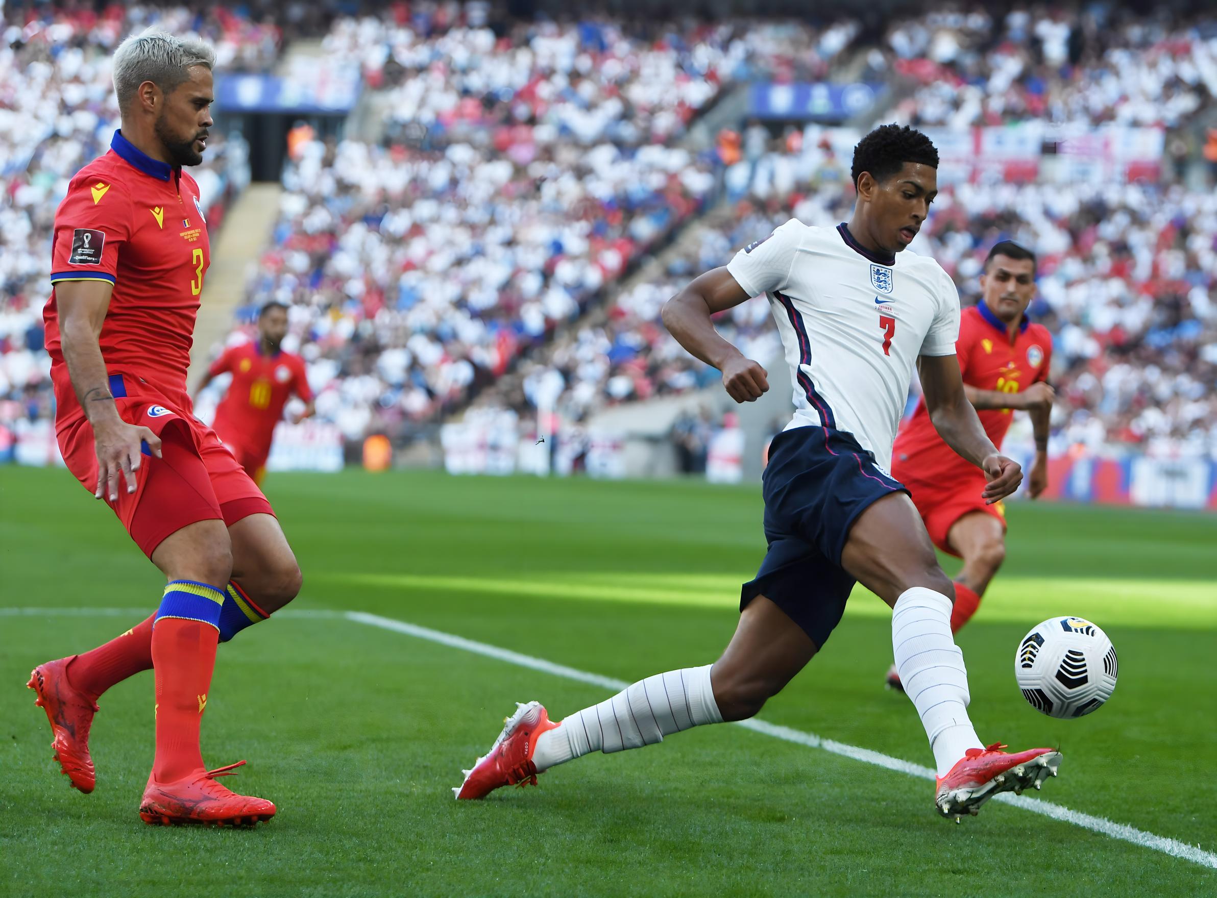 跑动及强大 跑动及强大