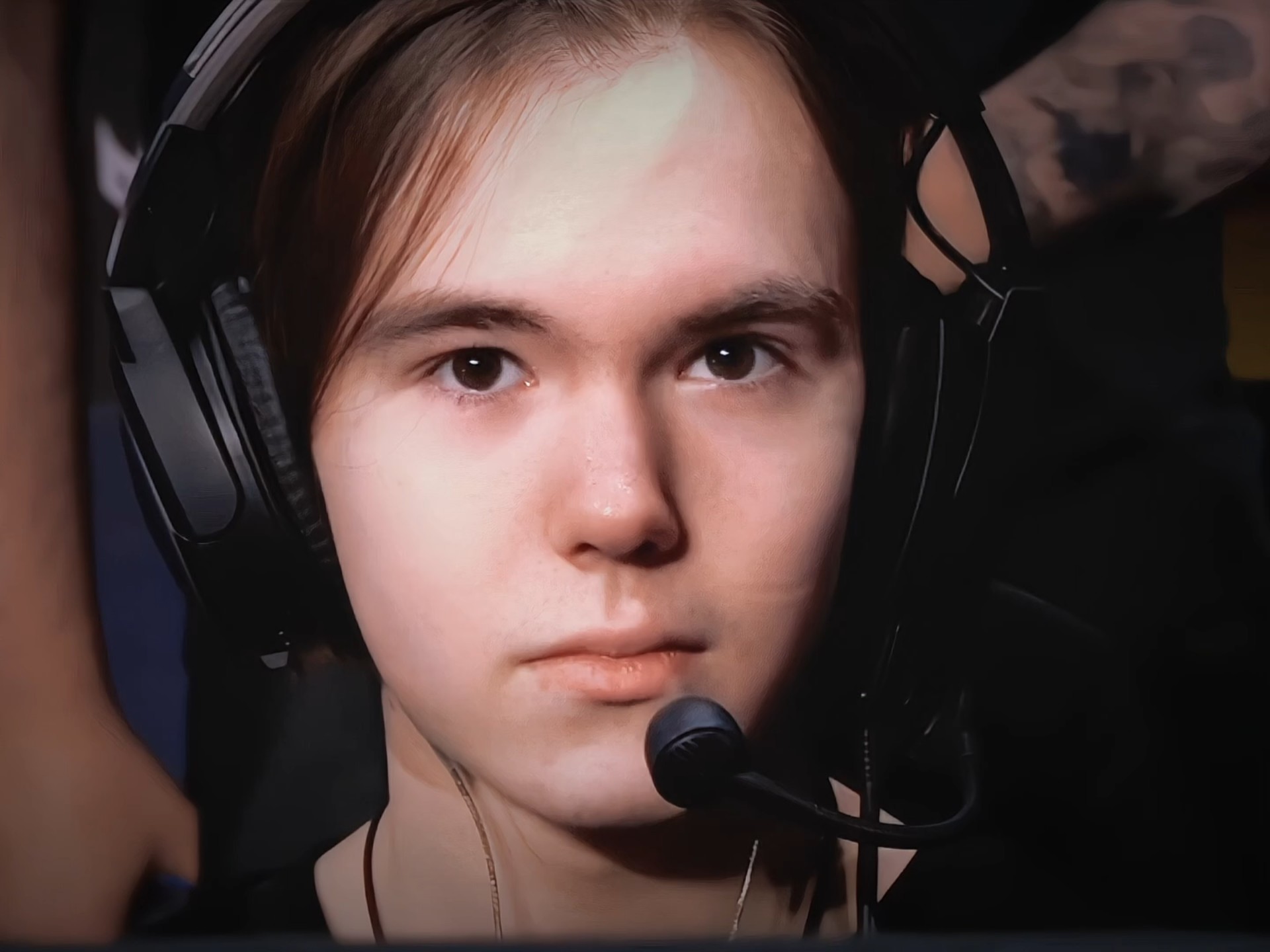 球后带到脚 球后带到脚