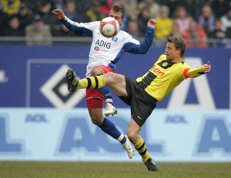 尤其中后场 尤其中后场