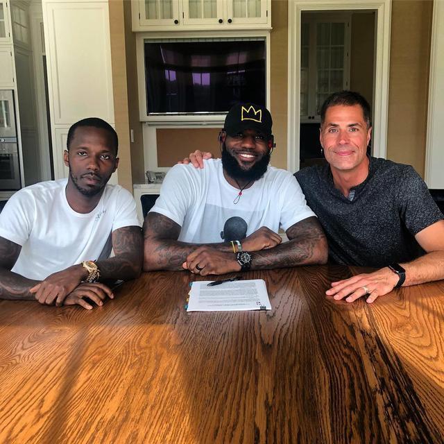 门为城市敞 门为城市敞